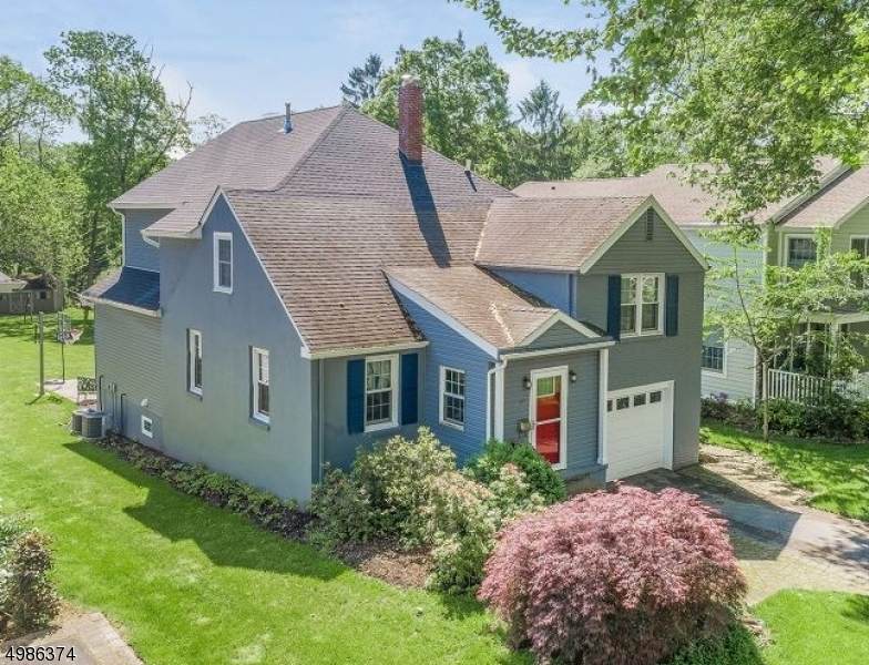 57 Tallmadge Ave - Photo 1