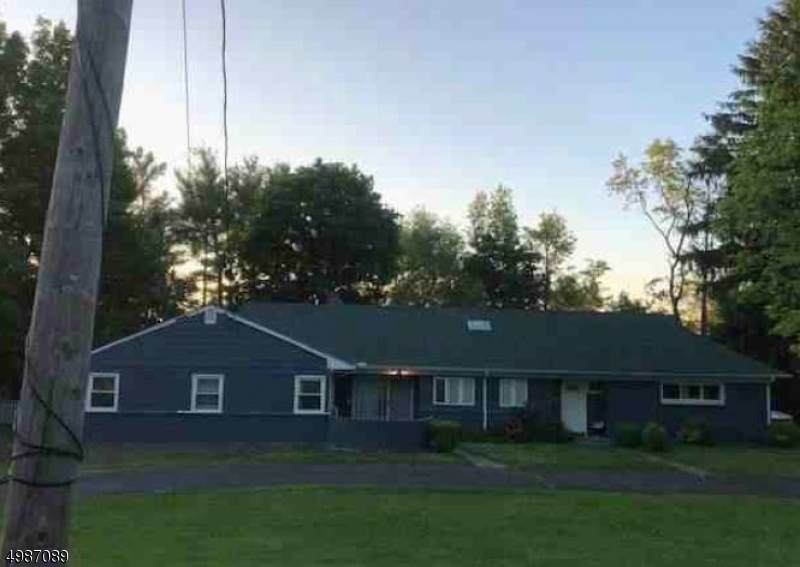 412 Fairmount Ave - Photo 1