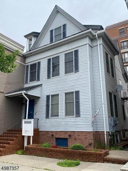 4 Maple Ave - Photo 1