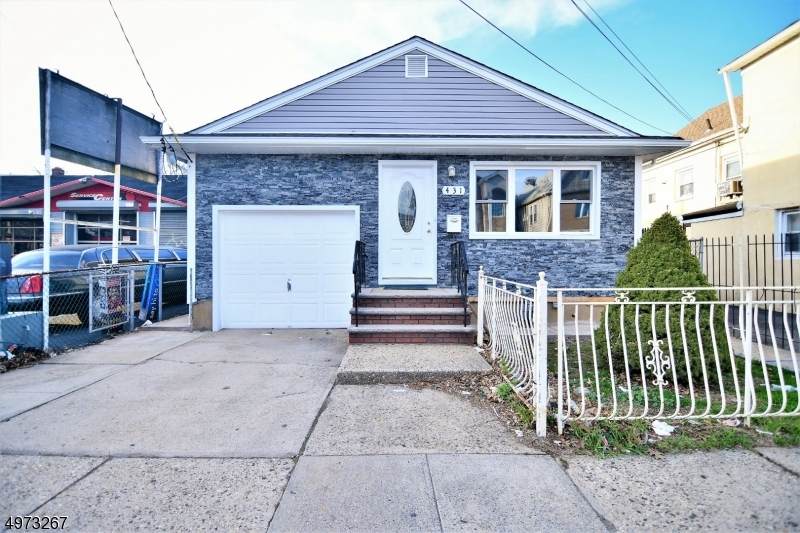 431 S 5Th St - Photo 1