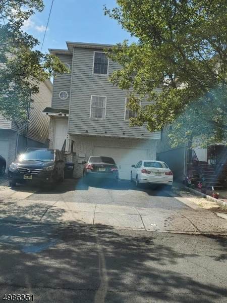 578 Pennsylvania Ave - Photo 1