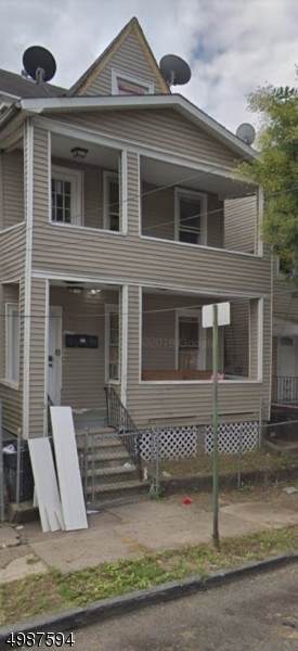 114 Putnam St - Photo 1