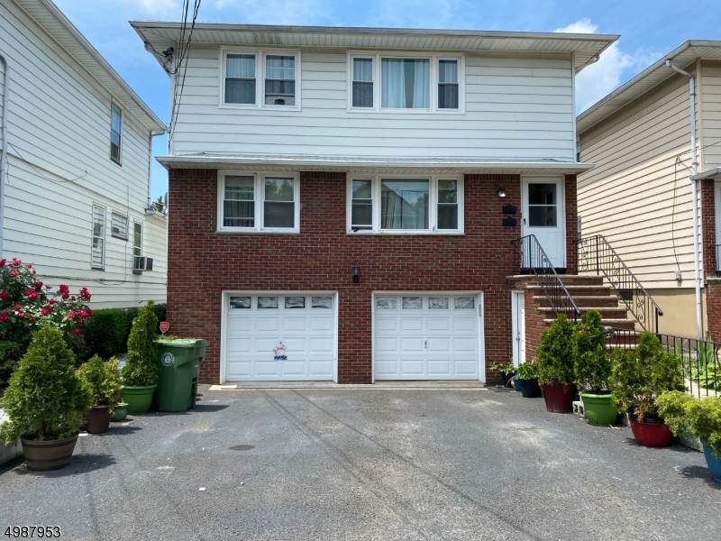 523 Hussa St - Photo 1