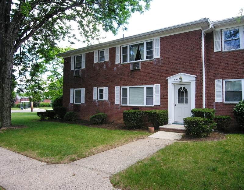 1141 Valley Rd - Photo 1