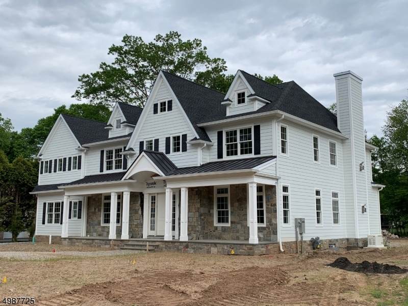 78 Cathedral Ave - Photo 1