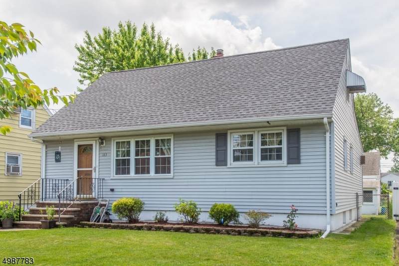 183 Edgewood Ave - Photo 1