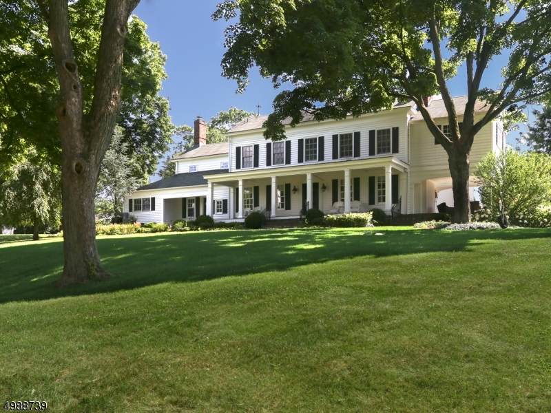 28 Lindbergh Rd - Photo 1