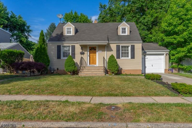 441 Brookside Dr - Photo 1