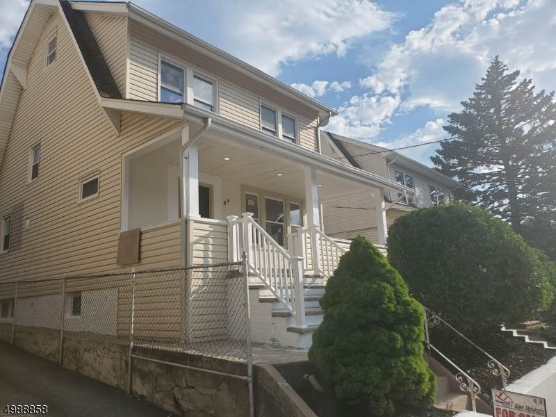 89 E 6Th St - Photo 1