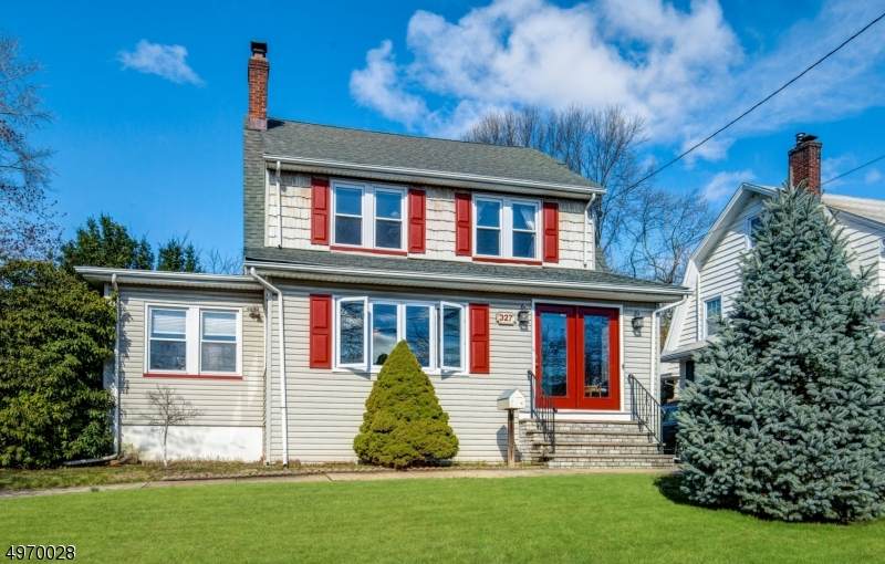 327 Gregory Ave - Photo 1