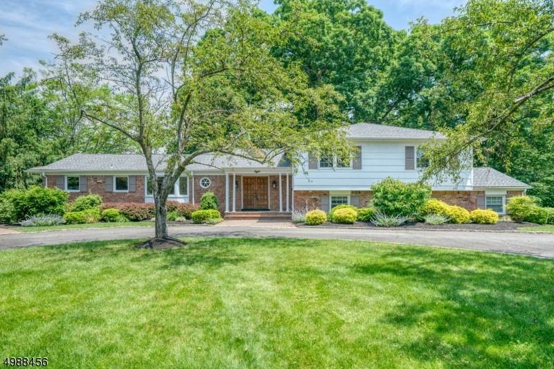 8 Nottingham Rd - Photo 1