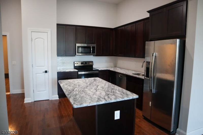 135 Monroe St - Photo 1