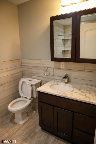 135 Monroe St - Photo 1