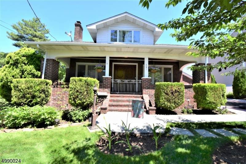 381 Henley Ave - Photo 1