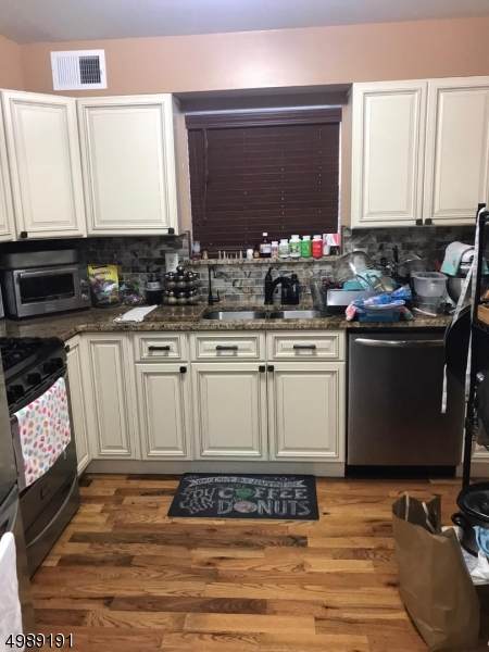 105 Palm St - Photo 1