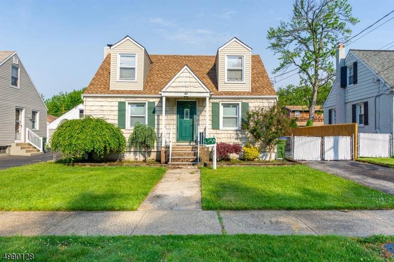 97 Bloomfield Ave - Photo 1