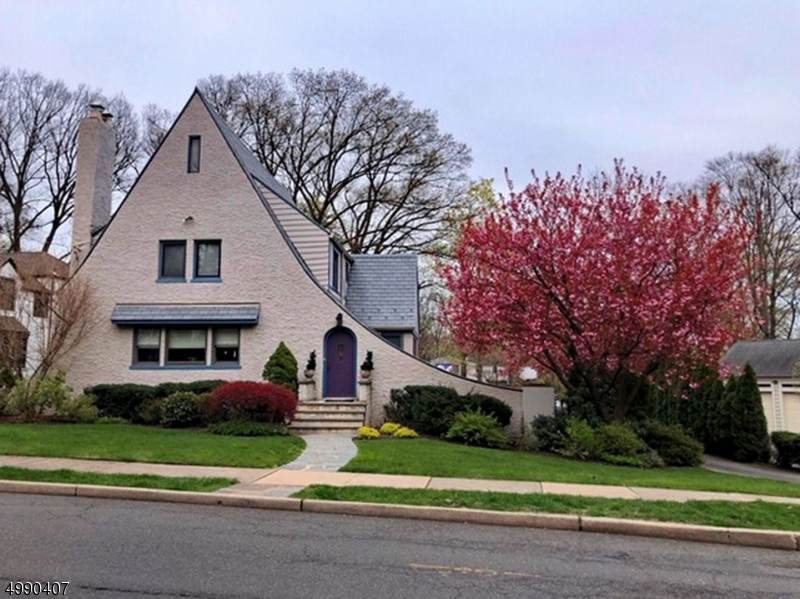 433 Hillcrest Rd - Photo 1