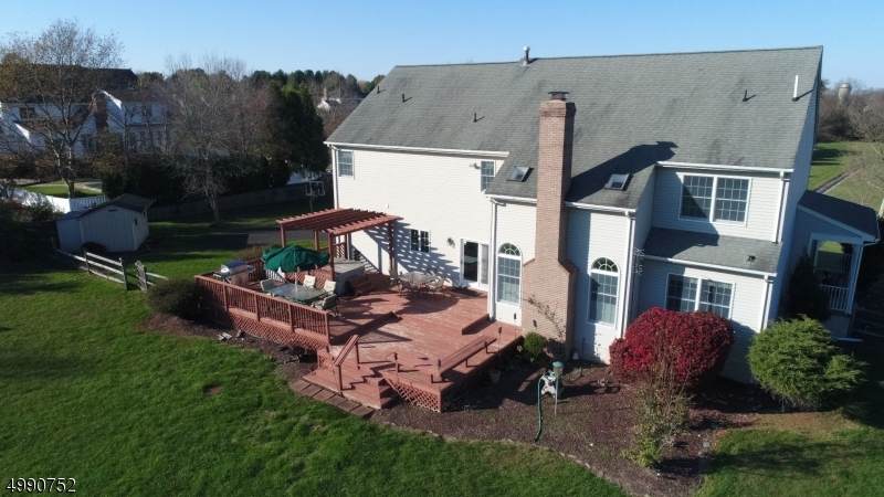 1 Oriole Ln - Photo 1