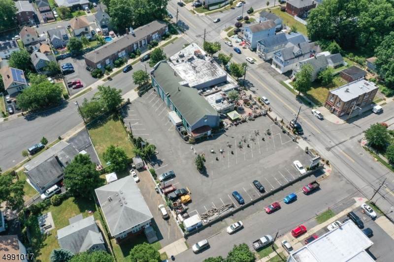 300 Roselle St - Photo 1