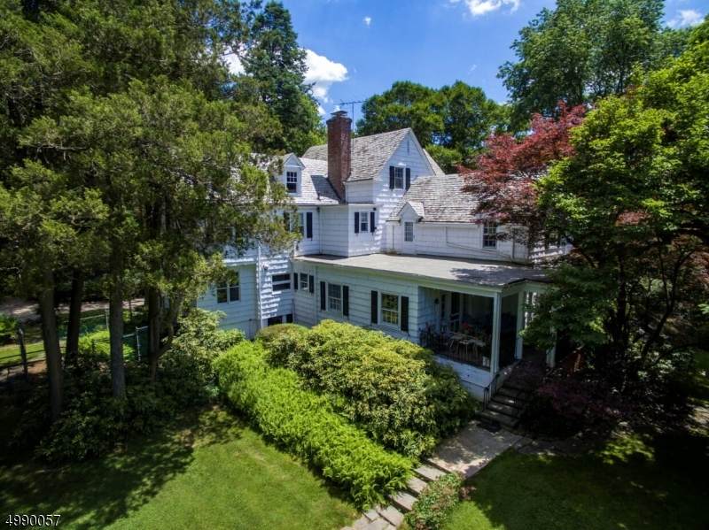 45 Village Rd - Photo 1