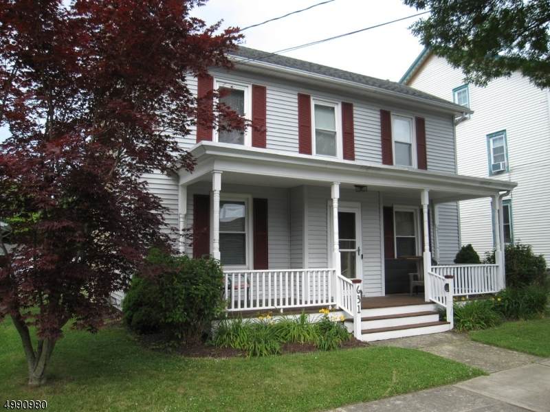 631 Washington St - Photo 1