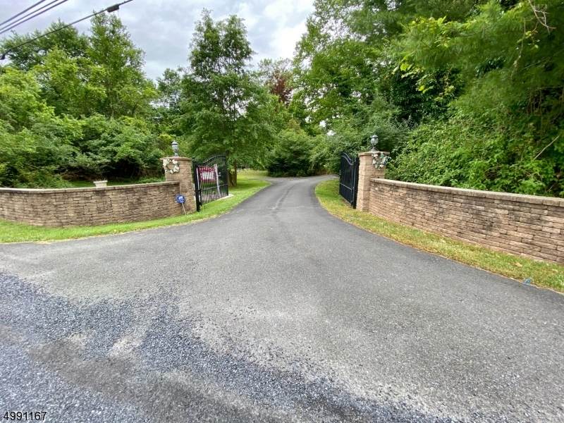 45 Dutch Ln - Photo 1