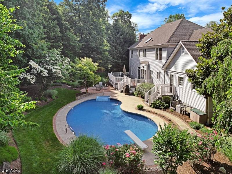 10 Mckay Dr - Photo 1