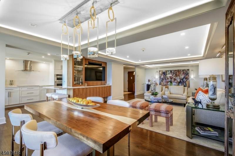 2 Claridge Dr 11Ne - Photo 1