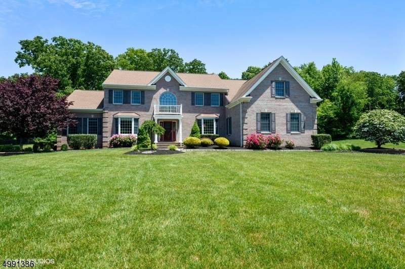 51 Summit Dr - Photo 1