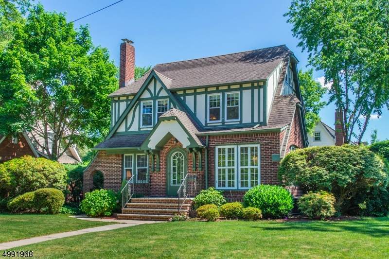 505 Oradell Ave - Photo 1