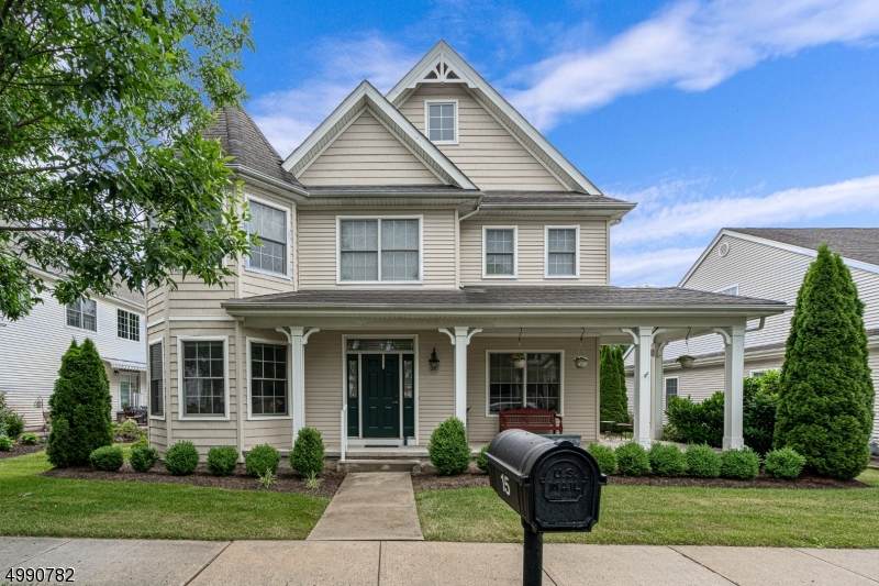 15 Merlin Dr - Photo 1