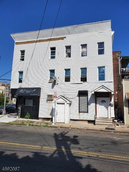 489 15TH AVE - Photo 1