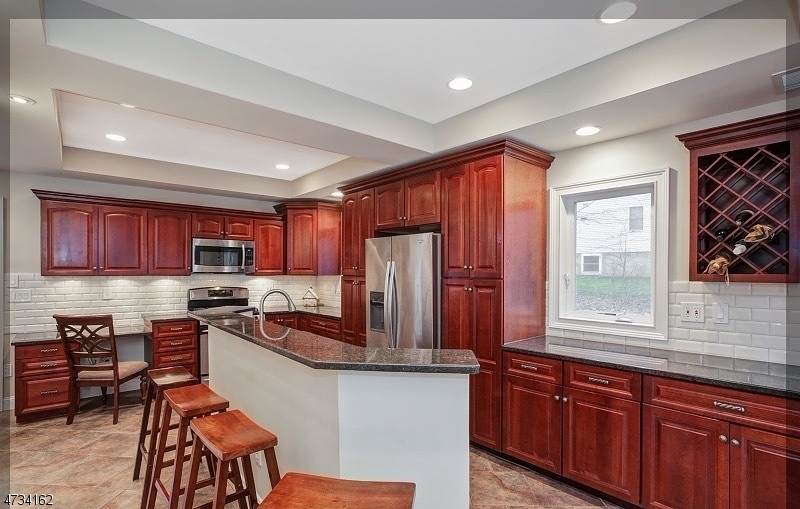 38 Hillcrest Rd - Photo 1