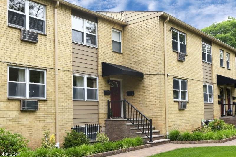 7 Van Vleck St C0005 - Photo 1