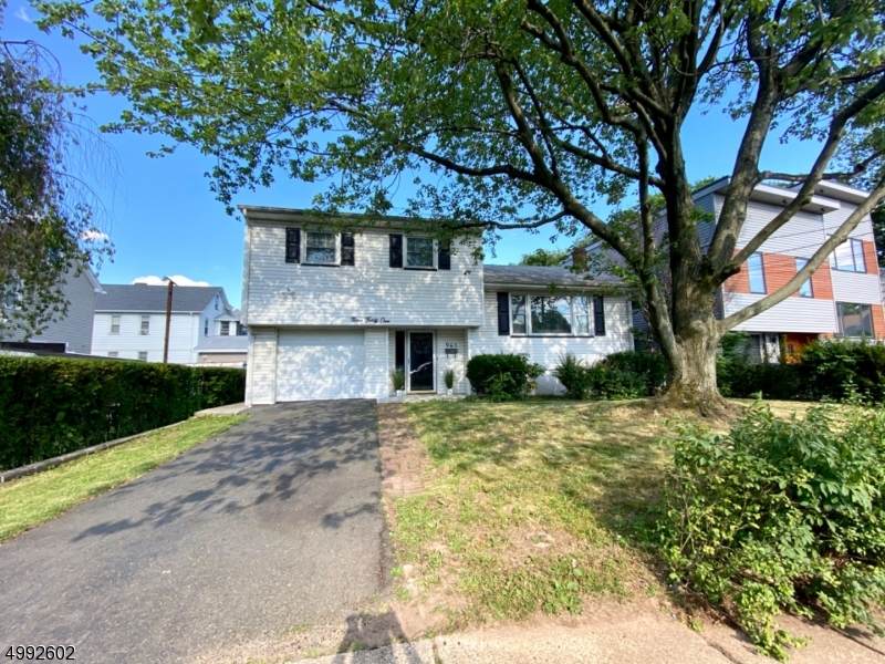 941 Stanton Ave - Photo 1