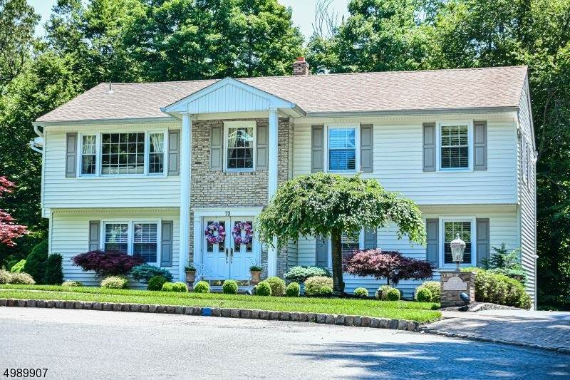 72 Freeman St - Photo 1