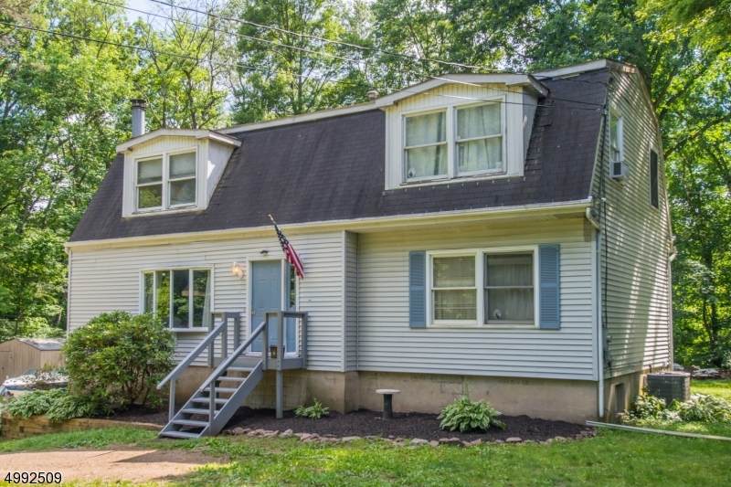 153 Oak Ridge Rd - Photo 1