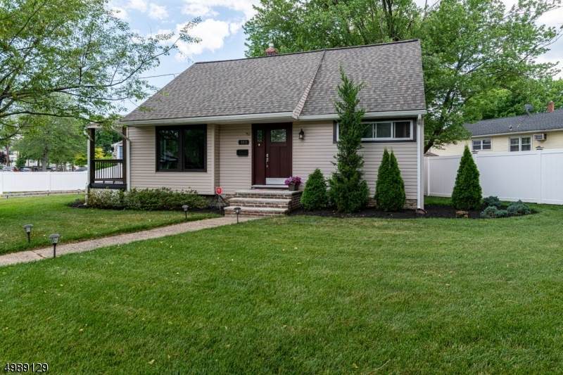 902 Franklin Ter - Photo 1