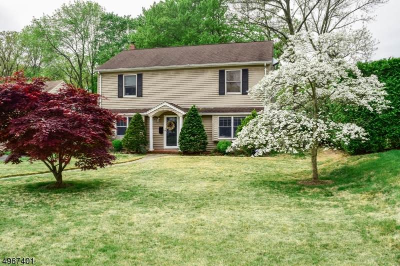 80 Lee Ave - Photo 1