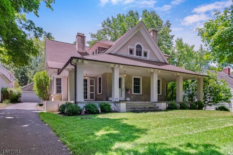 20 W Main St - Photo 1