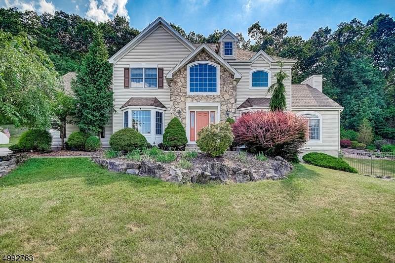 21 Scarlet Oak Rd - Photo 1