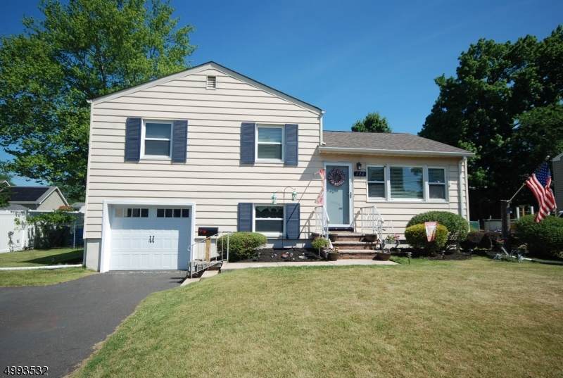 120 W Nassau Ave - Photo 1
