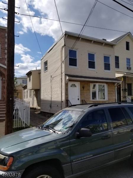 230 Bond St - Photo 1