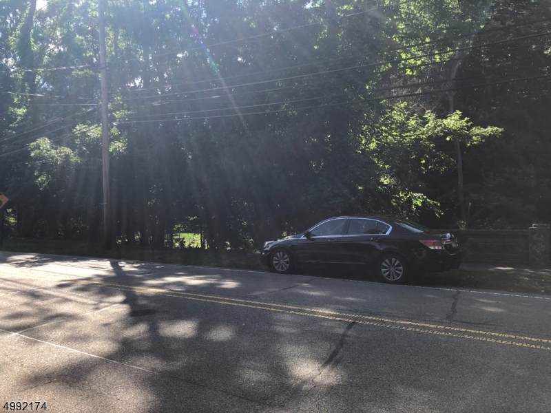 75 Laurel Ave - Photo 1