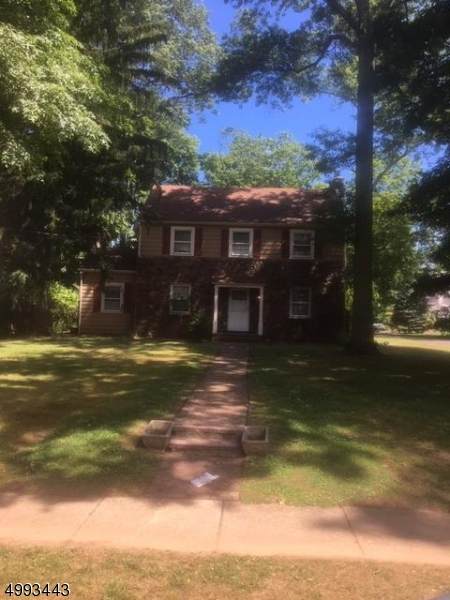 1357 Martine Ave - Photo 1