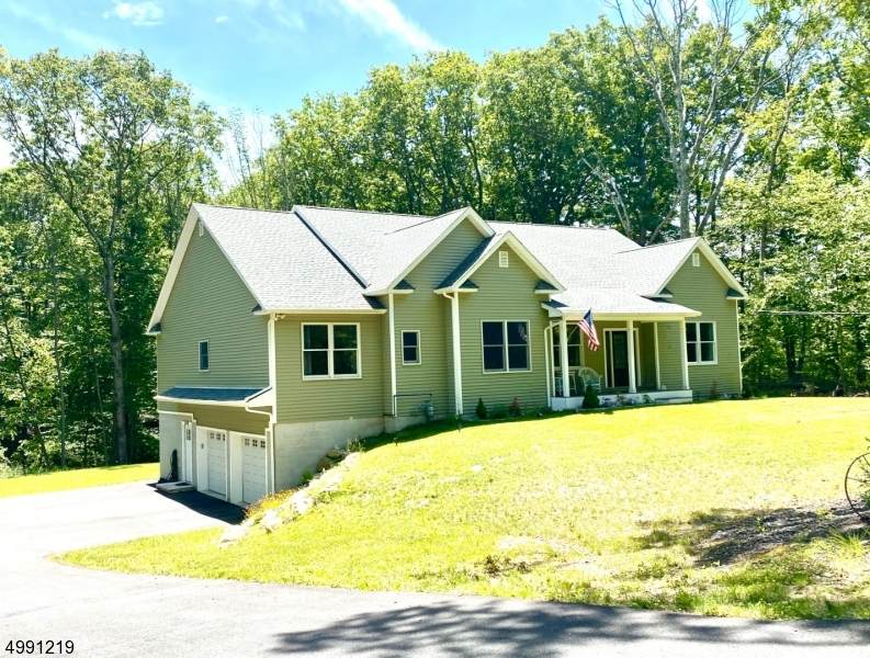 12 Rock Hollow Rd - Photo 1