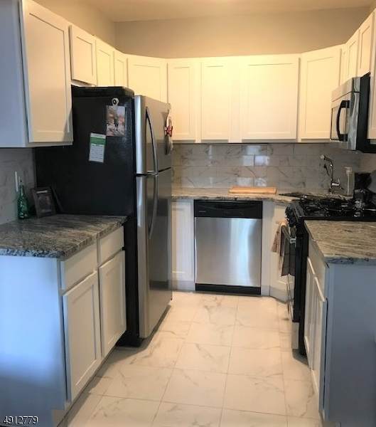 316 Jefferson St - Photo 1