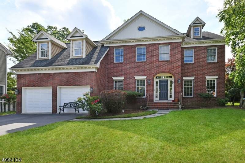 8 Alex Ct - Photo 1