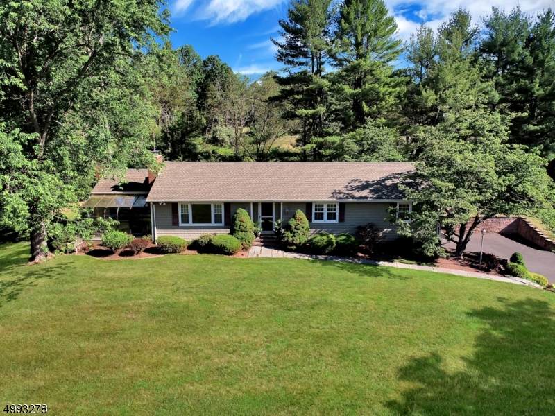 55 Fairview Dr - Photo 1