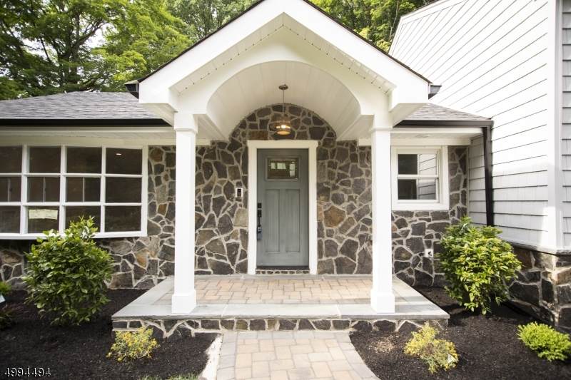 202 Runnymede Rd - Photo 1